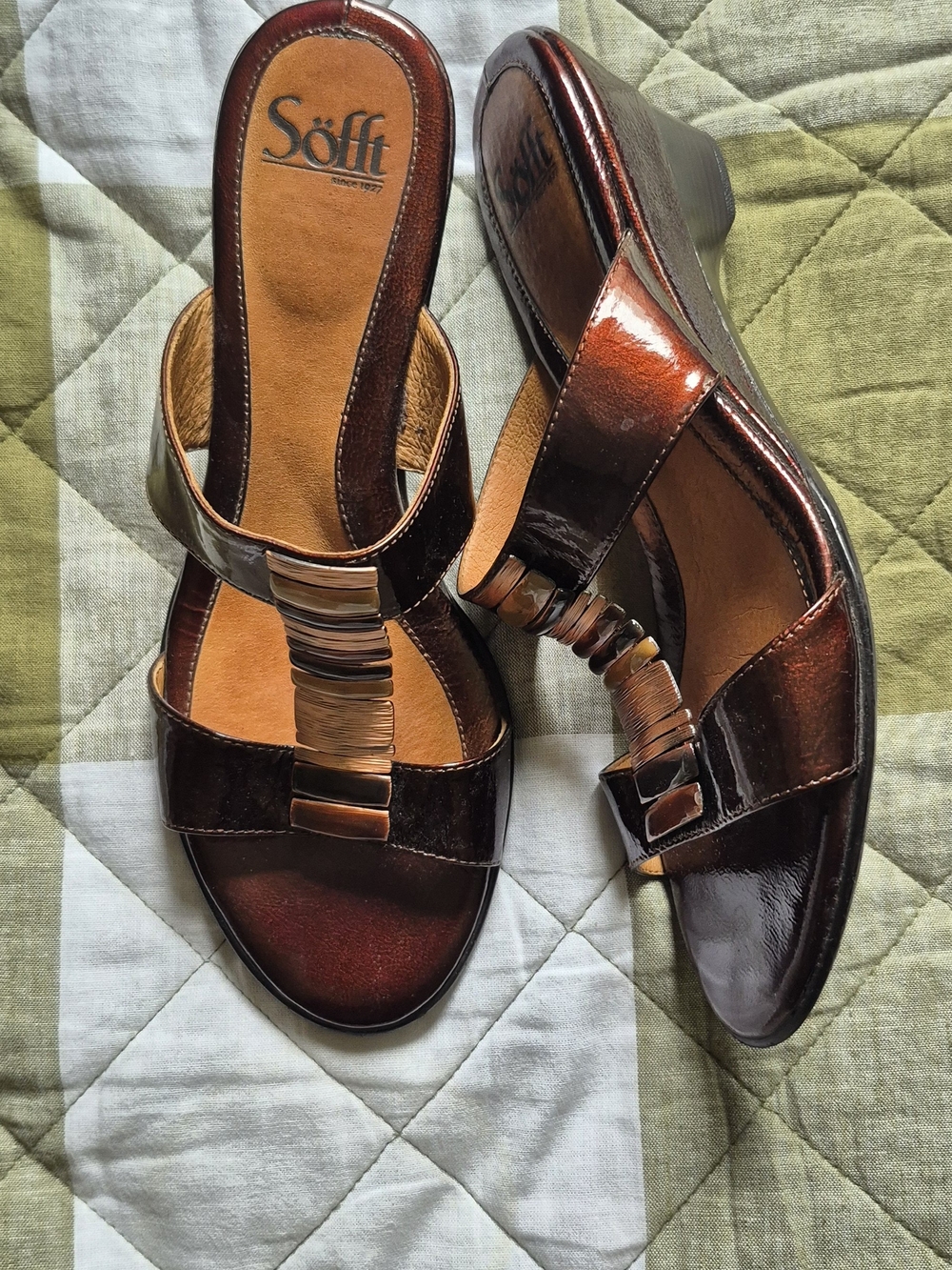 SOFFT Women's Brown Patent Leather Embellished Slides Wedge Sandals Size 10